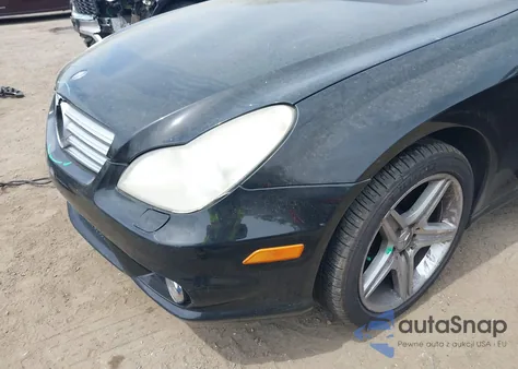 2008 Mercedes-Benz Cls 550 z USA, uszkodzony, nr VIN WDDDJ72X68A124710